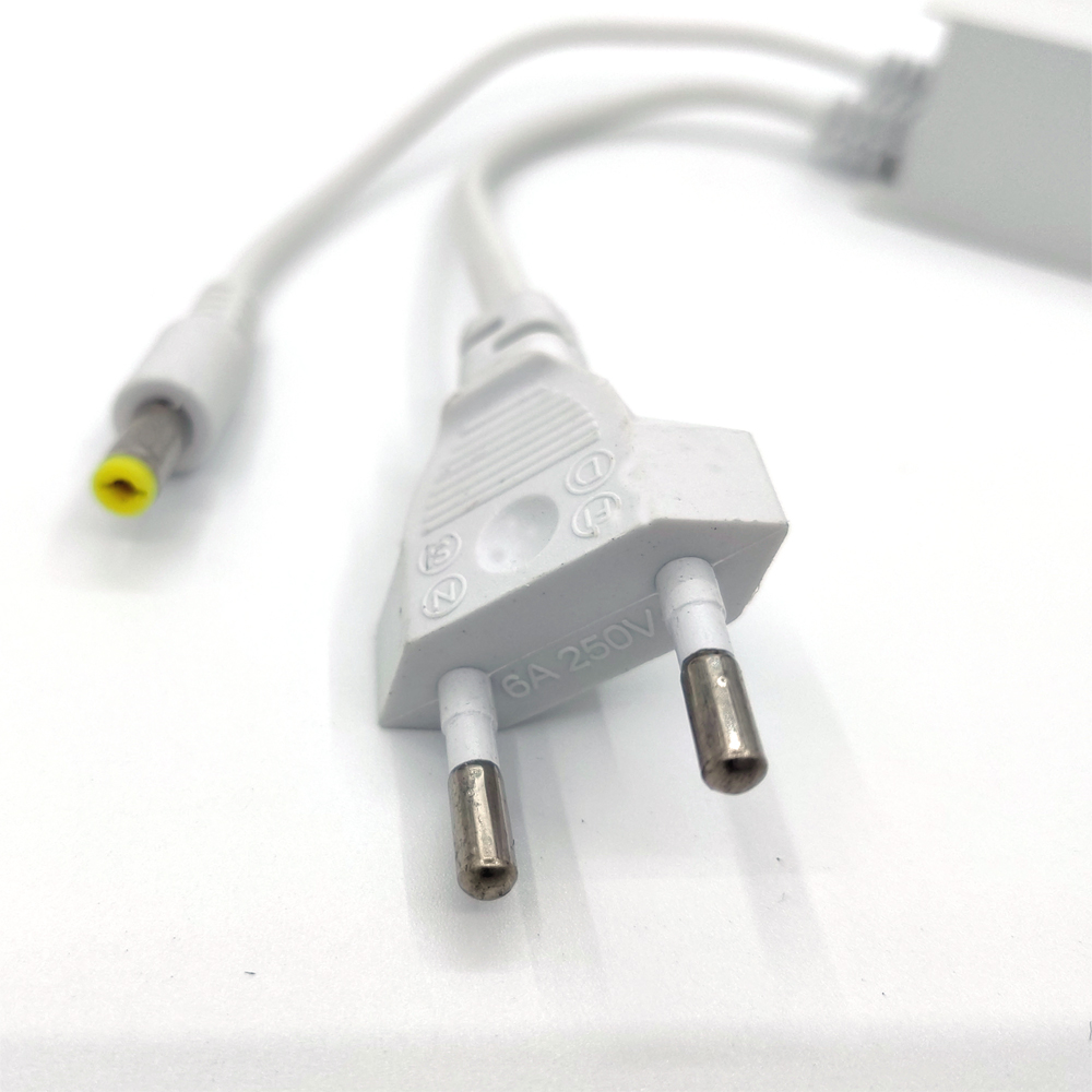 White AC 100-240V Input DC 12V - đánh giá và giá Outdoor Power Adapter